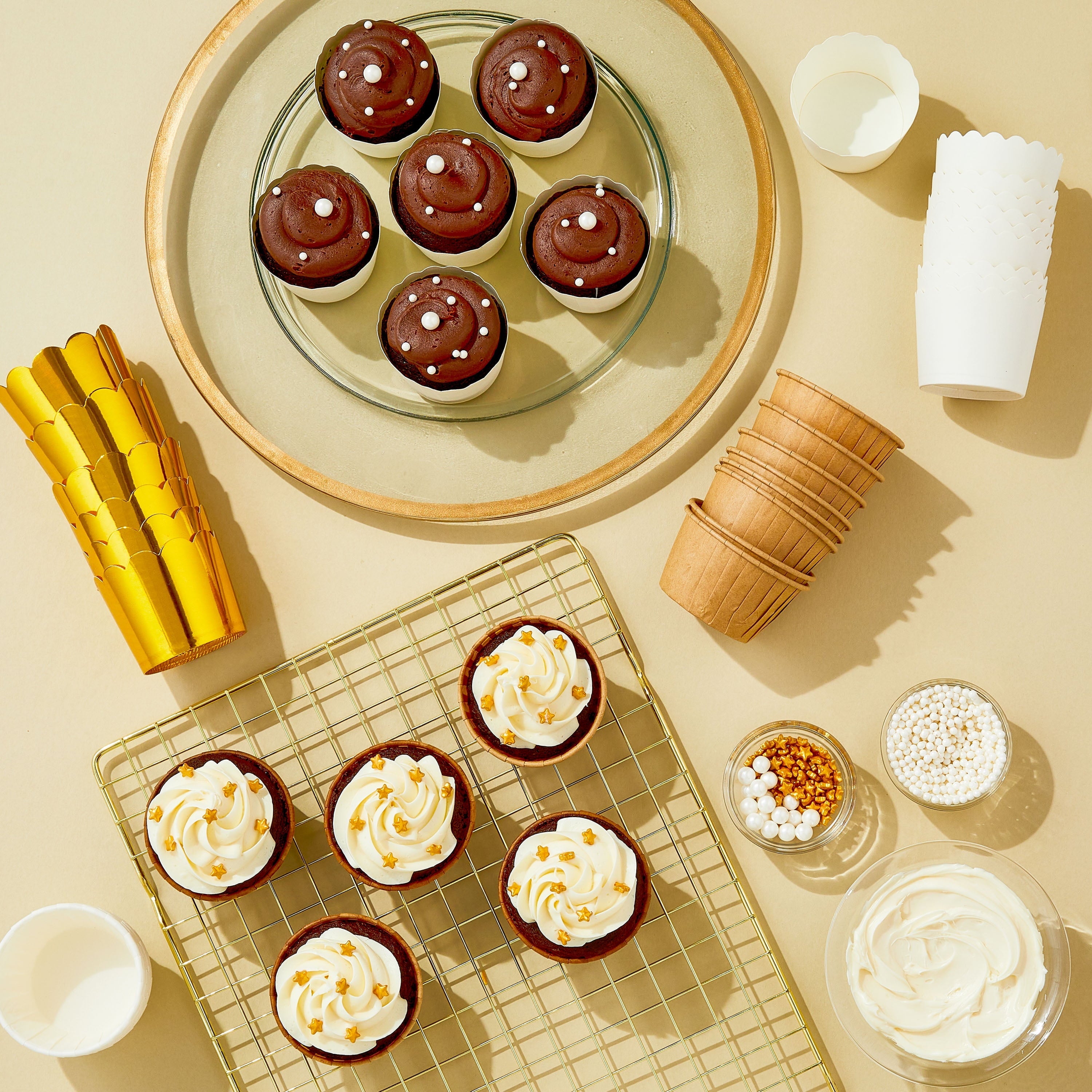 Gold Baking Cups, 24 Count, by Way To Celebrate - Image 2