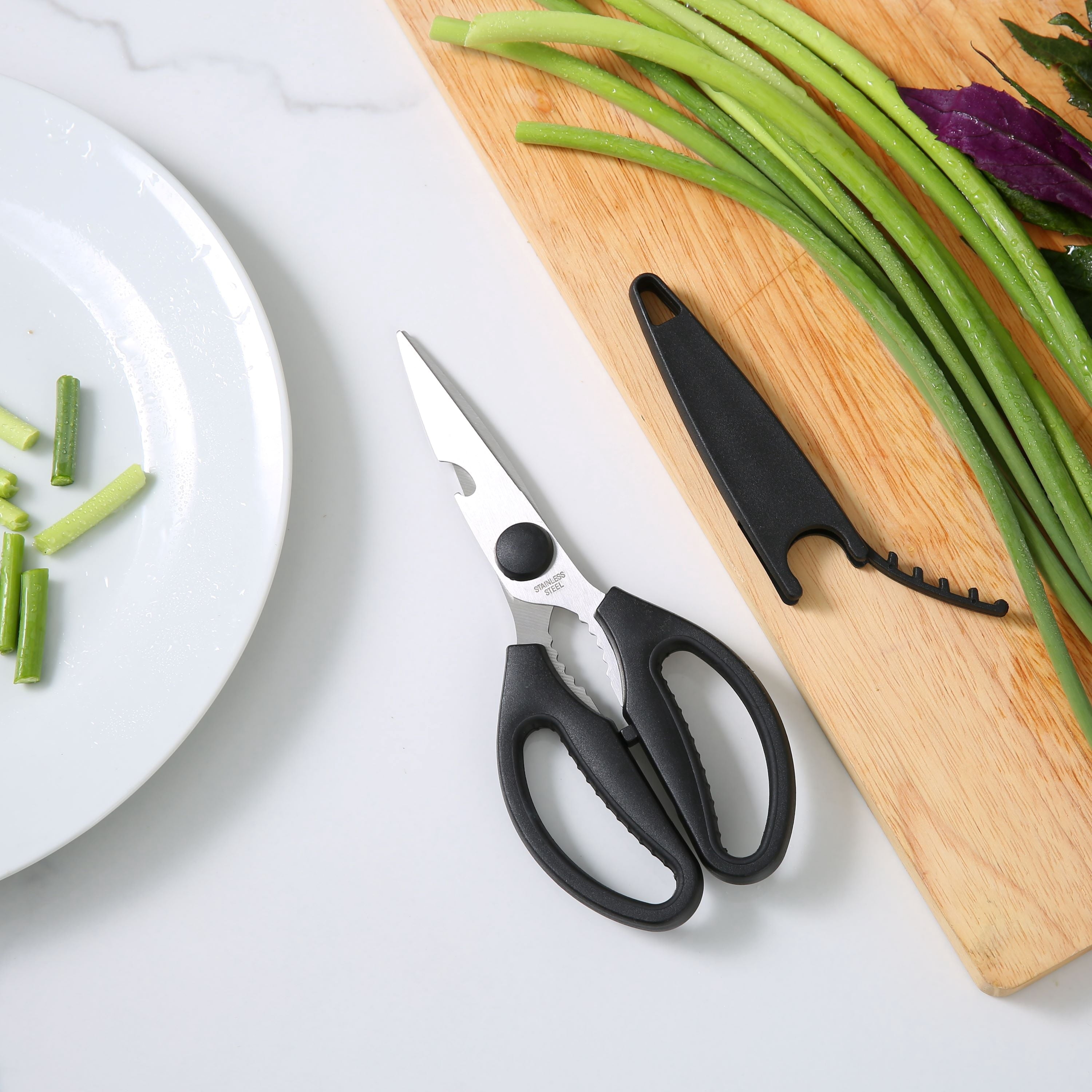 Mainstays Black Handle Stainless Steel Multi-Purpose 8.6in Kitchen Shears - Image 4