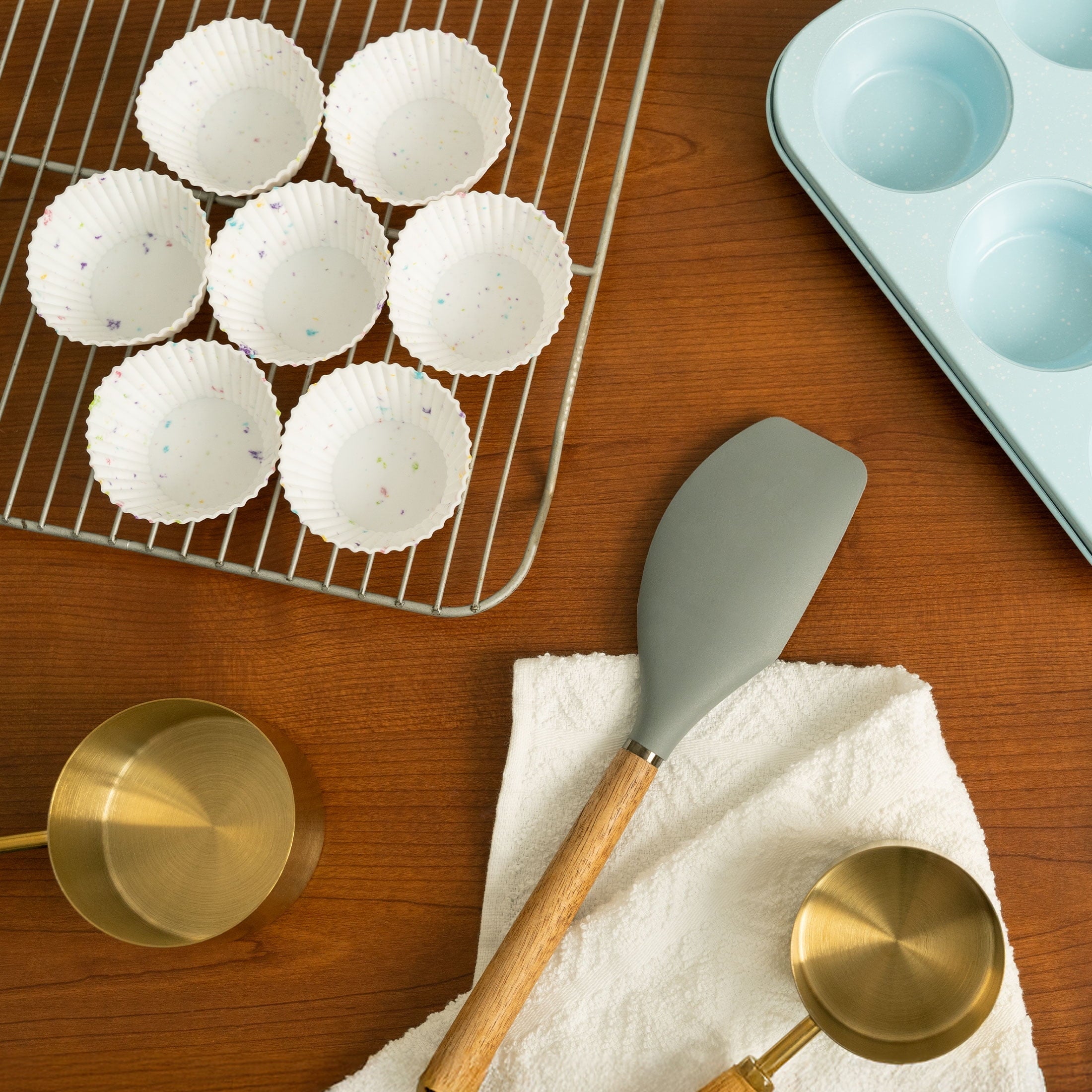 S&T Inc. Reusable Non-Stick Silicone Baking Cups (12 Pack) - Standard Size - Confetti - Image 4